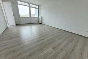 Schöne Aussicht! Renovierte 3-Zimmer-Wohnung mit Balkon! – Nietzscheweg 1, 45279 Freisenbruch, Essen – Vorschaubild 8