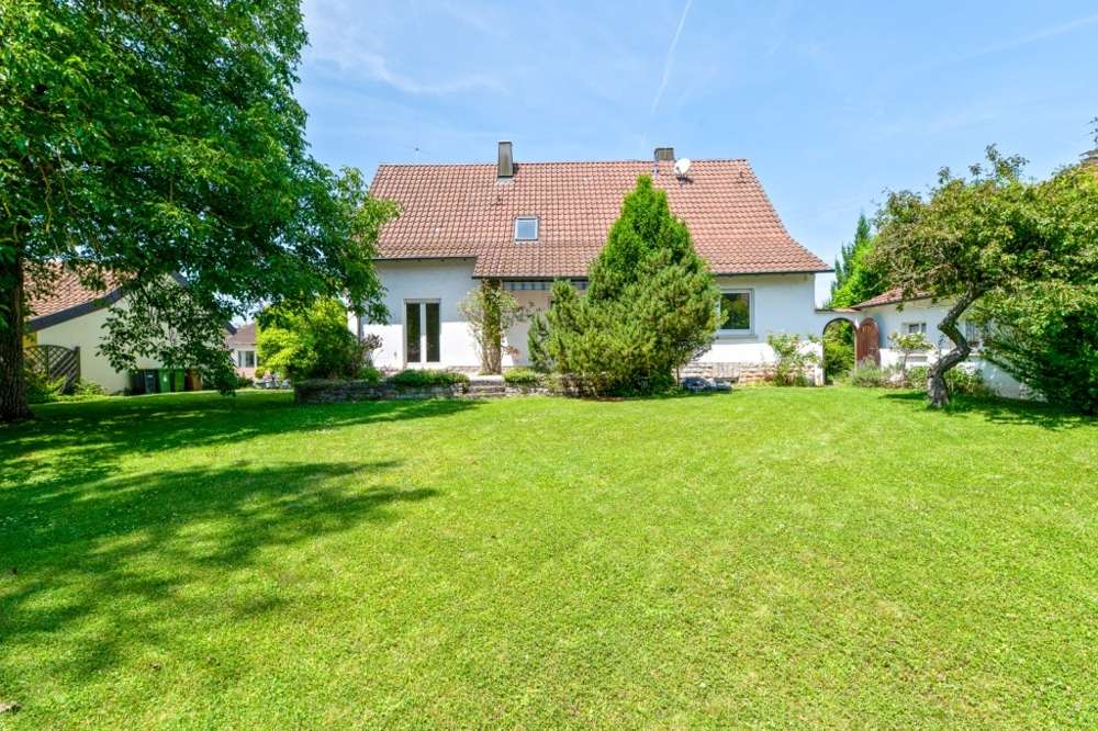 ++ Charmantes Zuhause mit großzügigem Traumgarten - sofort verfügbar ++, Ludwigsburg Kreis – Bild 1