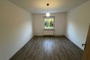 OFFENE Besichtigung am 20.06. um 10:15 Uhr - Attraktive 2-Zimmer-Wohnung in ruhigem 5 Parteien Haus – Am Hagen 19, 42855 Remscheid – Vorschaubild 8
