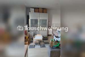 Tauschwohnung: Schöne heller  geräumige 1 Zimmer Wohnung mit großen Balkon