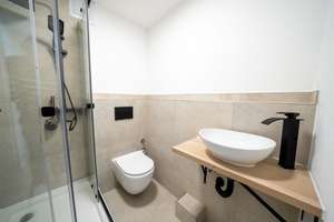 Frisch kernsanierte, lichtdurchflutete 2-Zimmer-Dachgeschosswohnung mit Balkon – 67061 Süd, Ludwigshafen am Rhein – Vorschaubild 10