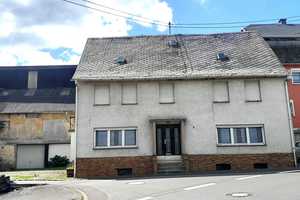 Bauträger aufgepasst: ehem. Bauernhaus mit Nebengebäuden auf 1486 m² Grundstück! – Birkenfeld (Kreis) – Vorschaubild 1