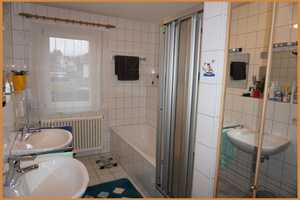 Hereinspaziert in Ihr neues Zuhause ! Top gepflegtes Reihenhaus in zentraler Lage zu verkaufen ! – Zell am Harmersbach, Ortenaukreis, 77736 Ortenaukreis – Vorschaubild 34