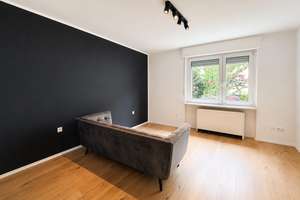 Gut geschnittene 2-Zimmer-Wohnung mit Küche und Balkon im 2. OG – Essen-Südviertel – Rellinghauserstr. 73, 45128 Südviertel, Essen – Vorschaubild 3