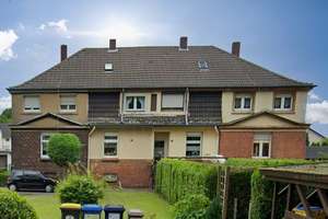 Gemütliches kleines Reihenhaus mit zwei Gärten