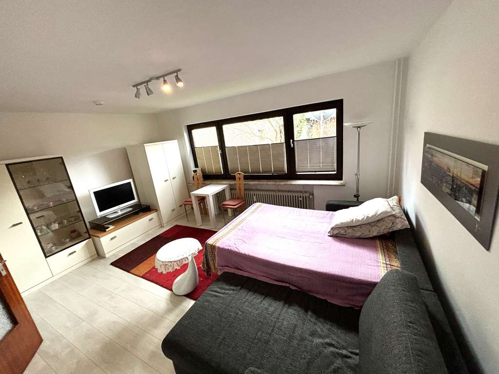 Immobilie in Hohenwestedt - Modernisierte Single-Wohnung mit Stellplatz und Gartennutzung in ruhiger Lage (RÖMBKE IMMOBILIEN KG) - Bild 0