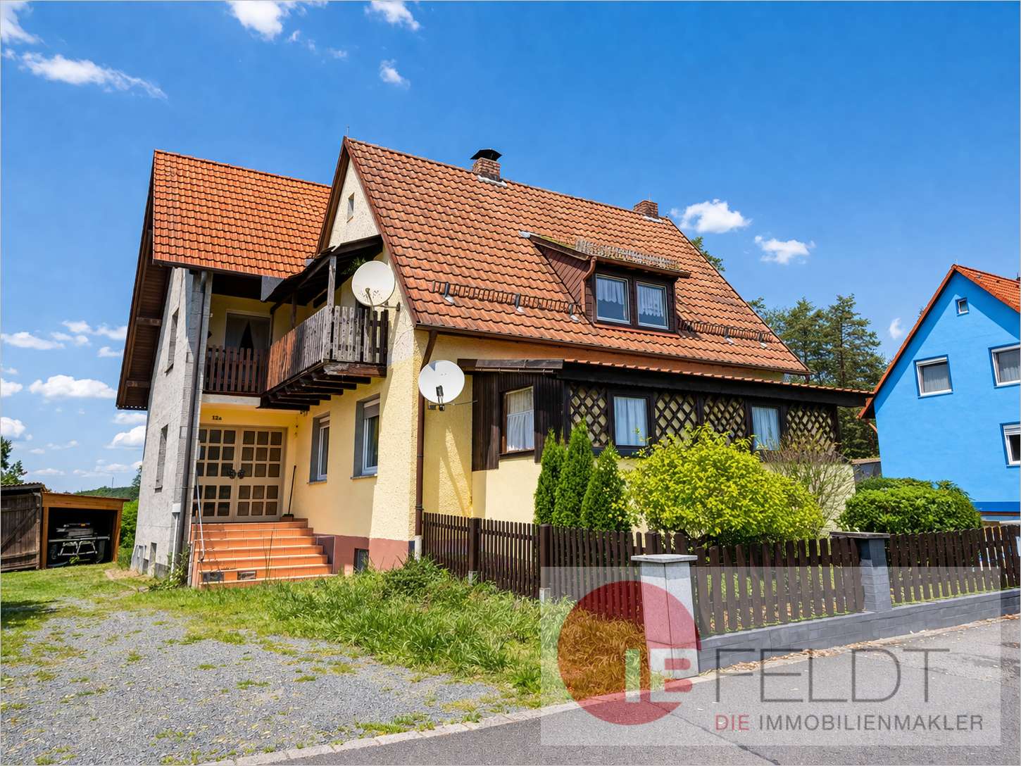 4-Zimmer-DG-Wohnung mit Balkon in ruhiger Lage von Stadtsteinach, Kulmbach Kreis – Bild 1