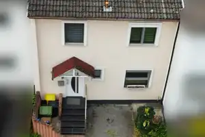 Freundliches und gepflegtes 4-Raum-Reihenhaus in Sulzbach (Taunus) – Main-Taunus-Kreis – Vorschaubild 34