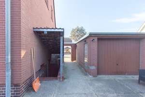 Attraktive Doppelhaushälfte mit vermieteten Einlegerhaus in Misburg-Nord | Garage – Die vollständige Adresse der Immobilie erhältst du vom Anbieter., 30629 Misburg-Nord, Hannover – Vorschaubild 2