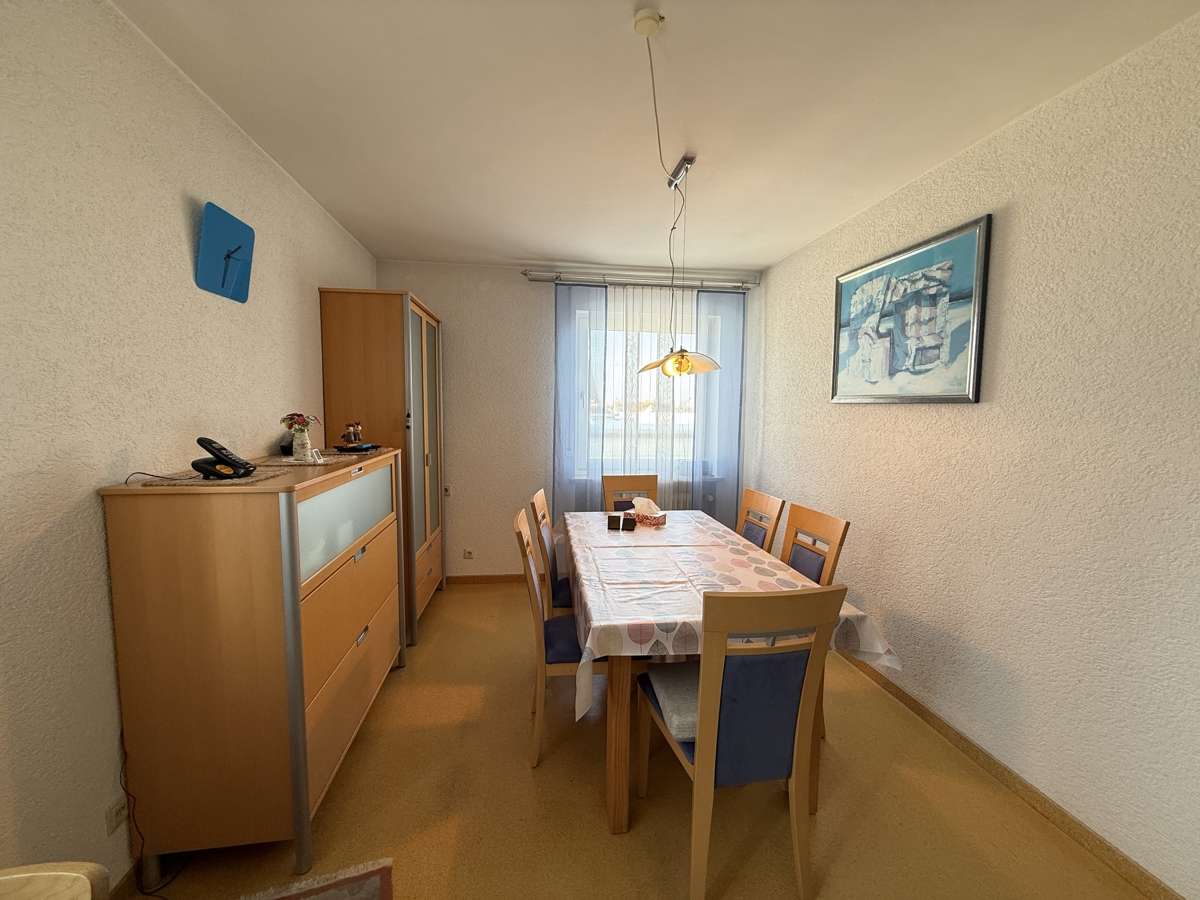 Immobilie in Mitterteich - Teilmodernisiertes Zweifamilienhaus mit kleiner Einliegerwohnung und großem Garten - Bild 0