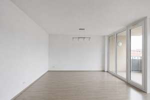 Vermietete, moderne 4-Zimmer-Wohnung mit Süd-Balkon in Aachen! – Vaalser Straße 81a, 52074 Westpark, Aachen – Vorschaubild 4