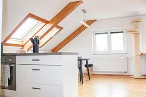 Schöne 2,5-Zimmer-Dachgeschosswohnung im Herzen Augsburgs – Die vollständige Adresse der Immobilie erhältst du vom Anbieter., 86152 Jakobervorstadt-Nord, Augsburg – Vorschaubild 7