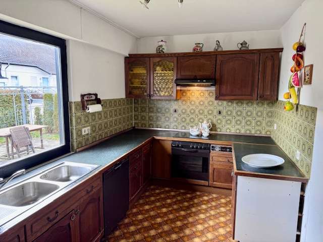 Immobilie in Hahnstätten - Herrliche Lage und Ausblick - Großes Einfamilienhaus in bevorzugter Ortsrandlage - Bild 1