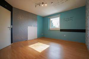 * 6 Schlafzimmer * Gasheizung von 2023 * großer Innenhof * großes Grundstück * überdachte Terrasse – Die vollständige Adresse der Immobilie erhältst du vom Anbieter., 26683 Saterland – Vorschaubild 10