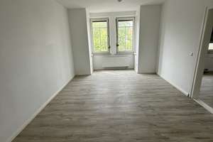 3-Zimmer-Mitarbeiterwohnung in der Fürther Südstadt – Waldstraße 7, 90763 Südstadt Industriegebiet, Fürth – Vorschaubild 8