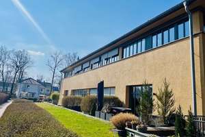 Wunderschöne freie Eigentumswohnung in Kladow! Parkett, Stellplatz, EBK, Terrasse,