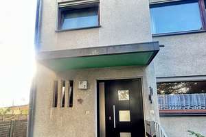 Reihenhaus 157 m²/ Wohnfläche, in Frankfurt-Niederrad mit Garten, Terrasse, Balkon, Loggia, Kamin – 60528 Niederrad, Frankfurt am Main – Vorschaubild 5