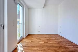 Geräumige 2 Zimmer Neubauwohnung mit Einbauküche und 2 Balkon - Süd- und Nordausrichtung – Osnabrücker Straße 27, 10589 Charlottenburg, Berlin – Vorschaubild 2