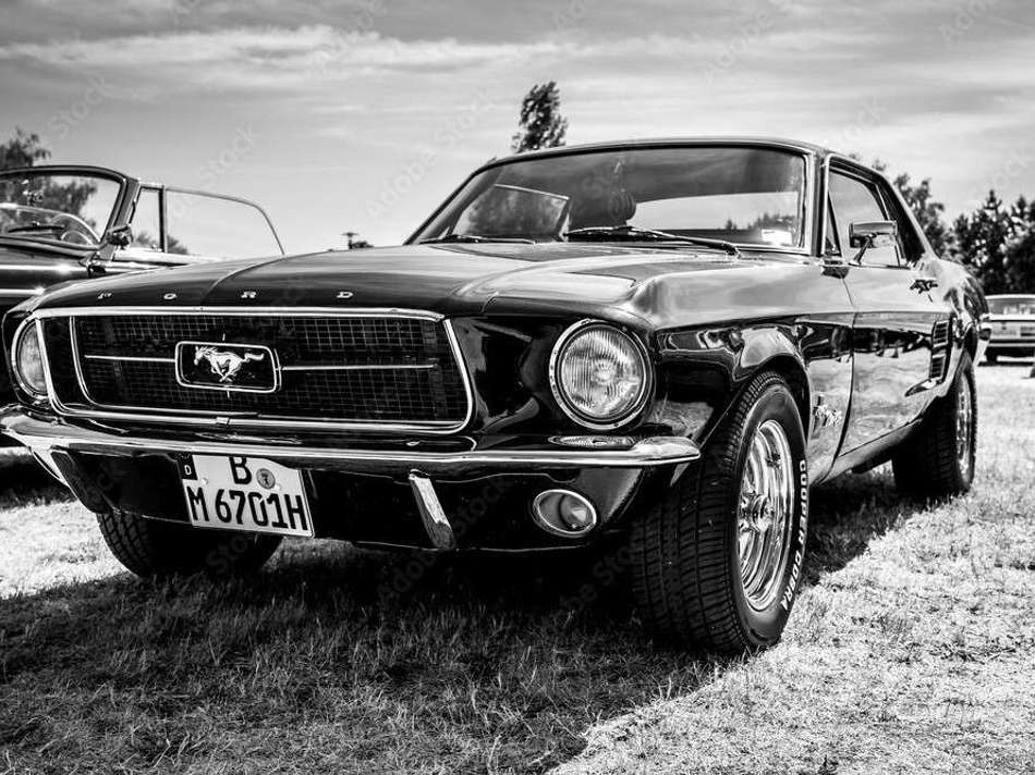 Ford-Mustang-GT