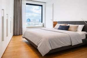 Exklusive Lobby im Hotelstil · Modernes Luxusapartment mit direktem Skyline-Blick in Frankfurt – Die vollständige Adresse der Immobilie erhältst du vom Anbieter., 60486 Gallus, Frankfurt am Main – Vorschaubild 12