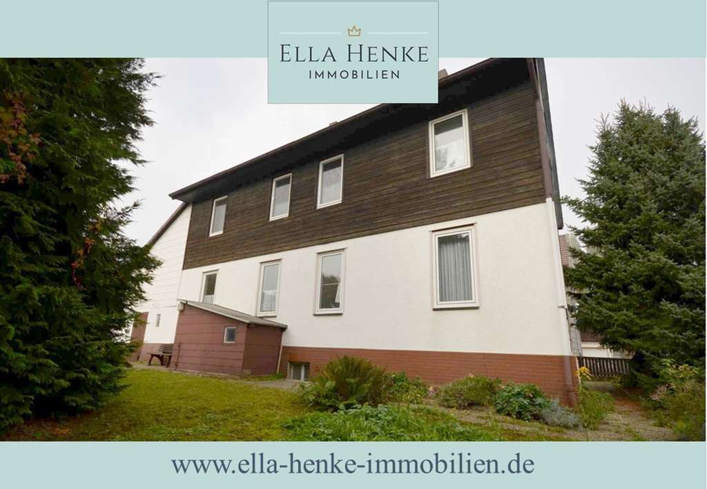 Immobilie in Bad Harzburg - Viele Zimmer! Solides, großes Einfamilienhaus in  Harlingerode mit Keller + Garage. - Bild 0