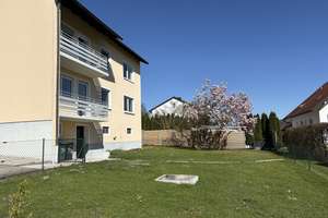 Ein Zuhause mit Perspektive - Gepflegtes Zweifamilienhaus in Ergolding – Die vollständige Adresse der Immobilie erhältst du vom Anbieter., 84030 Ergolding – Vorschaubild 2