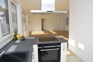 Super moderne & geräumige Wohnung mit zweieinhalb Zimmern sowie Balkon & EBK in KA – Kriegsstrasse 244 A, 76135 Weststadt, Karlsruhe – Vorschaubild 6