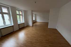 Frisch renovierte, großzügige 3-Zimmer-Wohnung mit Balkon und Badewanne – ab sofort bezugsfrei