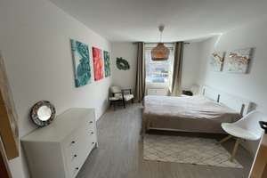 Sehr schöne 2-Zimmer- Wohnung zu vermieten! Mit Balkon!