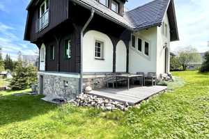 Traumhaftes Grundstück am Waldrand!
Gepflegtes Einfamilienhaus im Fachwerk-
Stil in ruhiger Lage – Sächsische Schweiz-Osterzgebirge (Kreis) – Vorschaubild 1