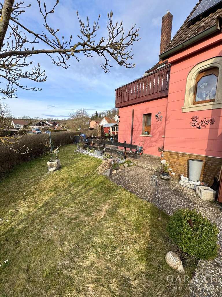 Immobilie in Baudenbach - Gemütliches Einfamilienhaus - mit Garten und herrlichem Weitblick - Bild 3