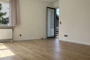 Renovierte schöne 3-Zimmer-Wohnung mit Balkon & Garage in Reutlingen – Kurt-Schuhmacher-Str. 49, 72762 Reutlingen-Mitte, Reutlingen – Vorschaubild 5