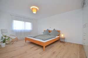Zwischenmiete: Modern möblierte Wohnung mit Balkon und Internet in Stuttgart Münster – Stuttgart – Vorschaubild 2