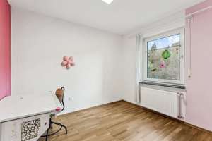 Großzügiges Zweifamilienhaus in Niedenstein – Die vollständige Adresse der Immobilie erhältst du vom Anbieter., 34305 Niedenstein – Vorschaubild 6