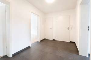 Kernsanierte 3-Zimmer-Wohnung mit modernem Wohnkomfort in Top Lage
