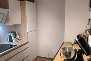 Geschmackvolle Altbauwohnung mit zwei Räumen und Einbauküche in Ulm – Ensingerstraße 33/1, 89073 Mitte, Ulm – Vorschaubild 12