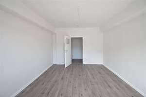 Auch als WG geeignet! Renovierte 2-Zi-Whg mit Balkon  – Kruppstr. 95, 40227 Oberbilk, Düsseldorf – Vorschaubild 3