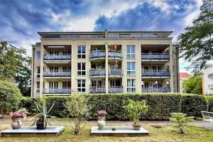 Helle 2 Zimmer mit Balkon und Aufzug in begehrter Lage von Berlin-Pankow