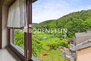 Zweifamilienhaus mit Potenzial - sanierungsbedürftig und Ausblick ins Grüne – Rheingau-Taunus-Kreis – Vorschaubild 2