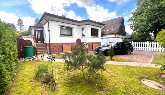 Bild von Charmanter kleiner Bungalow mit gepflegtem Garten