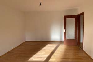 Weststadt: 2,5 Zimmer, Balkon zum Garten, TG-Stellplatz – privat/provisionsfrei – Zähringerstraße 73, 69115 Weststadt, Heidelberg – Vorschaubild 7