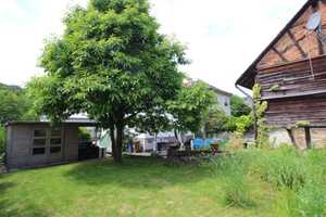 Haus mit 2 Wohneinheiten in zentraler Lage + 5 Stellplätzen – Main-Taunus-Kreis – Vorschaubild 2