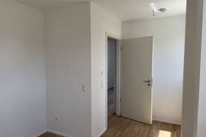 Erstbezug | 3-Zimmer über den Dächern | Einbauküche | Balkon | Einzelgarage | KFW55 | ER-Zentrum – Anton-Bruckner-Straße 8, 91052 Röthelheim, Erlangen – Vorschaubild 26