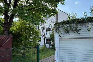 Heimelige, großzügige 2-Zi-DG Wohnung in bester Lage München-Trudering - frei und sofort verfügbar ! – Die vollständige Adresse der Immobilie erhältst du vom Anbieter., 81827 Waldtrudering, München – Vorschaubild 22