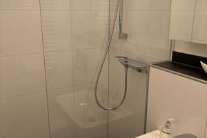 Lichtdurchflutete 1-Zimmerwohnung in Top Lage - möbliert – Augustastraße 28, 40477 Pempelfort, Düsseldorf – Vorschaubild 8
