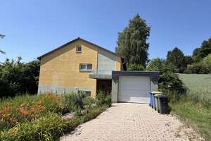 Solides Einfamilienhaus mit großem Grundstück in Ortsrandlage von Warburg-Germete – Die vollständige Adresse der Immobilie erhältst du vom Anbieter., 34414 Warburg – Vorschaubild 2