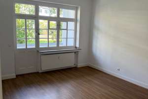 Schicke 3-Zimmer-Wohnung in Toplage mit Balkon an der Düsseldorfer Rheinpromenade (Golzheim) – 40474 Golzheim, Düsseldorf – Vorschaubild 13