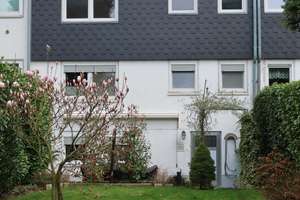 Reihenmittelhaus mit zwei Zweizimmer Wohnungen (umbaubar zum EFH)  in Düsseldorf Lörick von privat – Die vollständige Adresse der Immobilie erhältst du vom Anbieter., 40547 Lörick, Düsseldorf – Vorschaubild 2