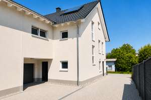 Haus kaufen? Dann aufgepasst: Doppelhaushälfte mit 7 Zimmern, Garten, Garage & starken Mieteinnahmen – Die vollständige Adresse der Immobilie erhältst du vom Anbieter., 67685 Schwedelbach – Vorschaubild 2