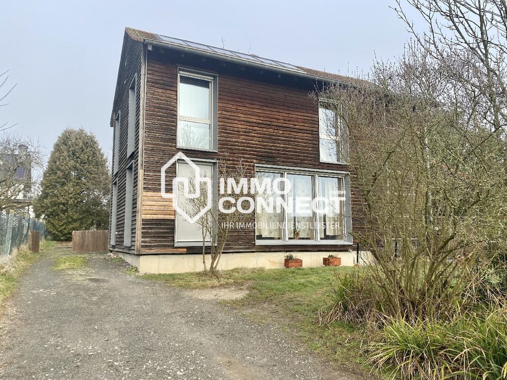 Freistehendes Passivhaus mit großem Garten in Windeck